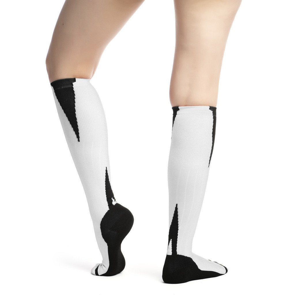 EvoNation Athletic 15-20 mmHg Compression Socks, White