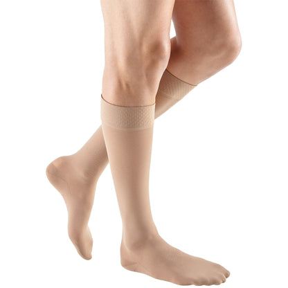 Mediven Plus 30-40 mmHg Knee High w/ Silicone Beaded Top Band, Beige